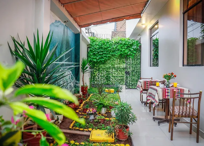 Hotel Manhattan Inn Airport Lima