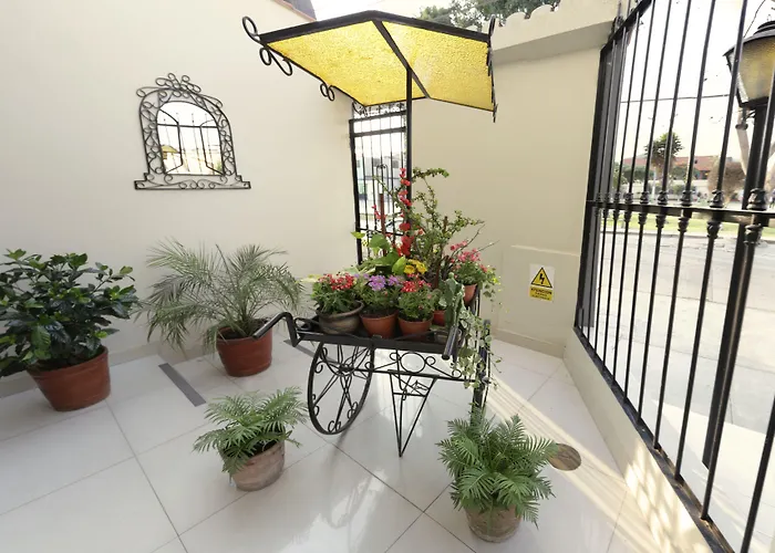 Hotel Manhattan Inn Airport Lima